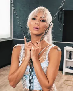 Veronica Leal profilképe